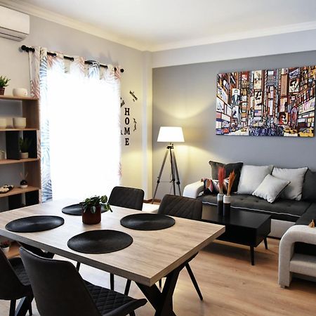 شقة Kipseli New Modern & Cozy 65Tv Netflix أثينا المظهر الخارجي الصورة