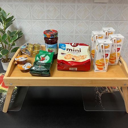 شقة Kipseli New Modern & Cozy 65Tv Netflix أثينا المظهر الخارجي الصورة